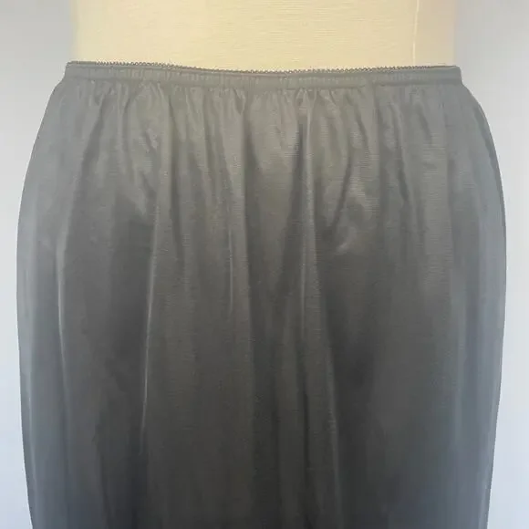 Half Slip Skirt Plus Size 26W 28W Black Satin Nylon Lace Trim Lingerie Layering - Picture 3 of 12